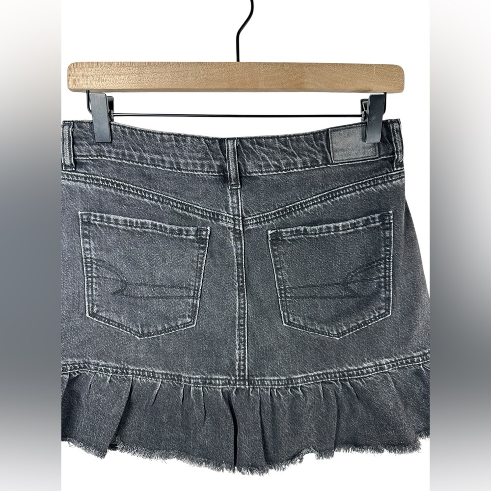 American Eagle High Waisted Ruffle Denim Mini Skirt Black Size 6 Distressed Jean - Picture 7 of 10